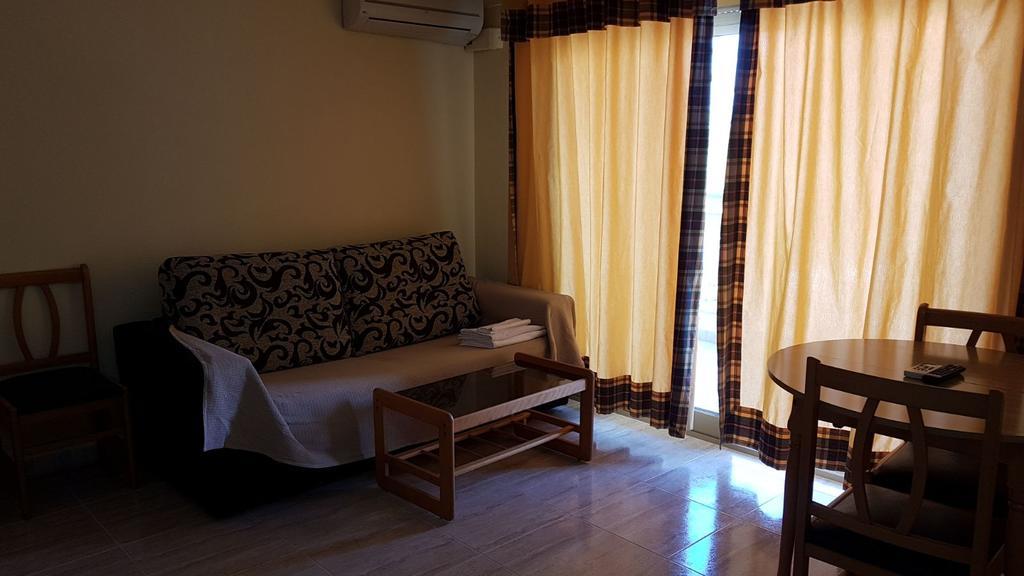 Apartamentos Olympia Center La Manga del Mar Menor Dış mekan fotoğraf